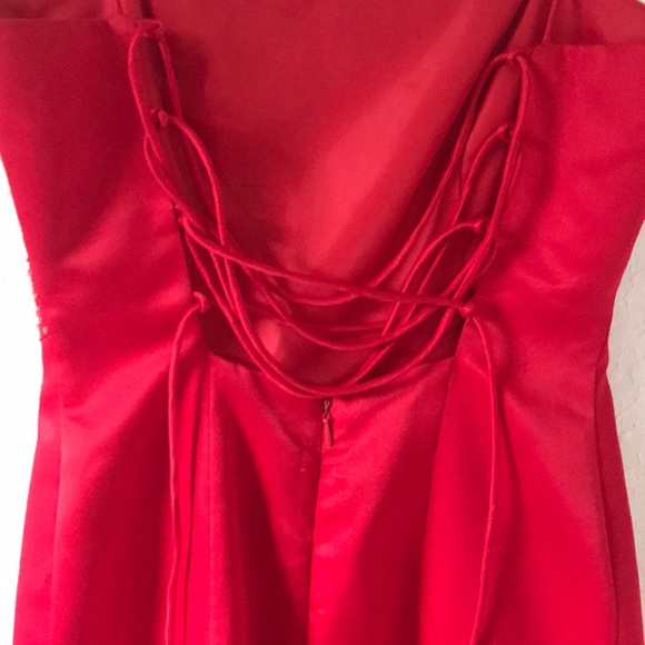 Elegant Morgan and Co. red maxi dress. - Picture 4 of 5